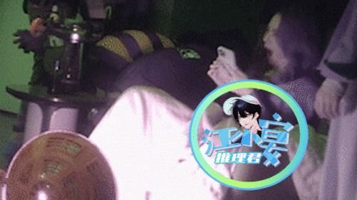 李承铉携爱女温馨出街，Lucky路边起舞萌态尽显